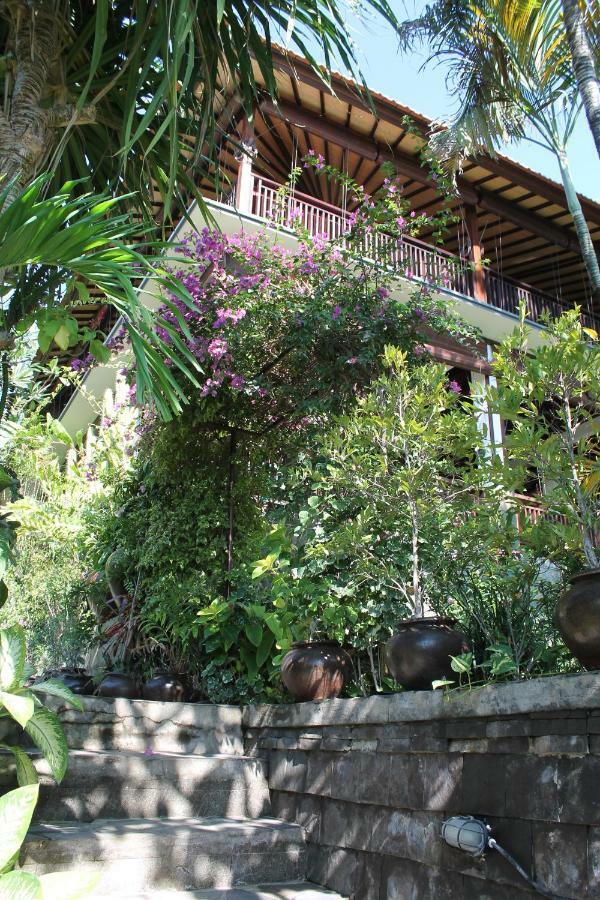 Villa Bukit Malas 아메드 외부 사진