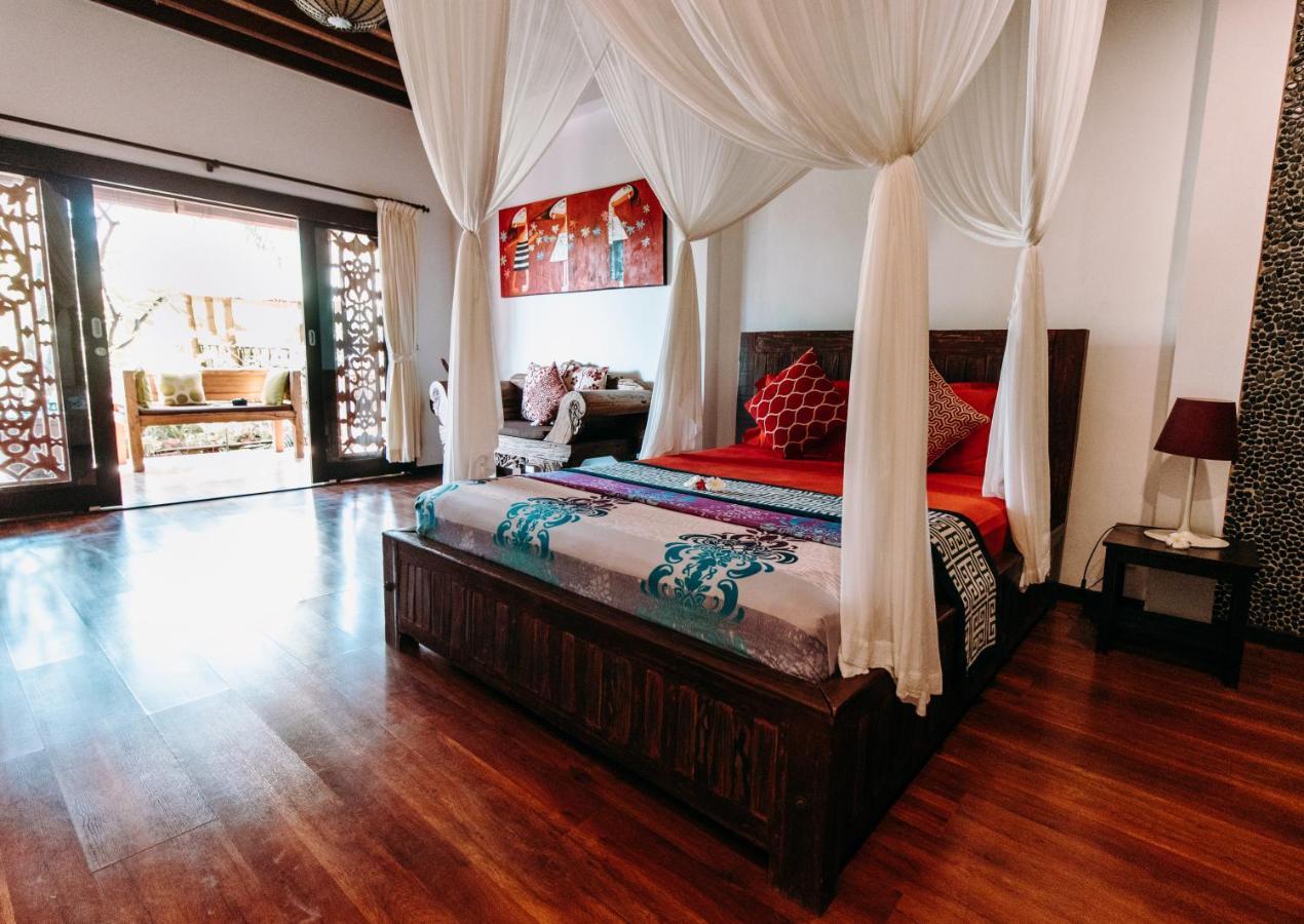 Villa Bukit Malas 아메드 외부 사진