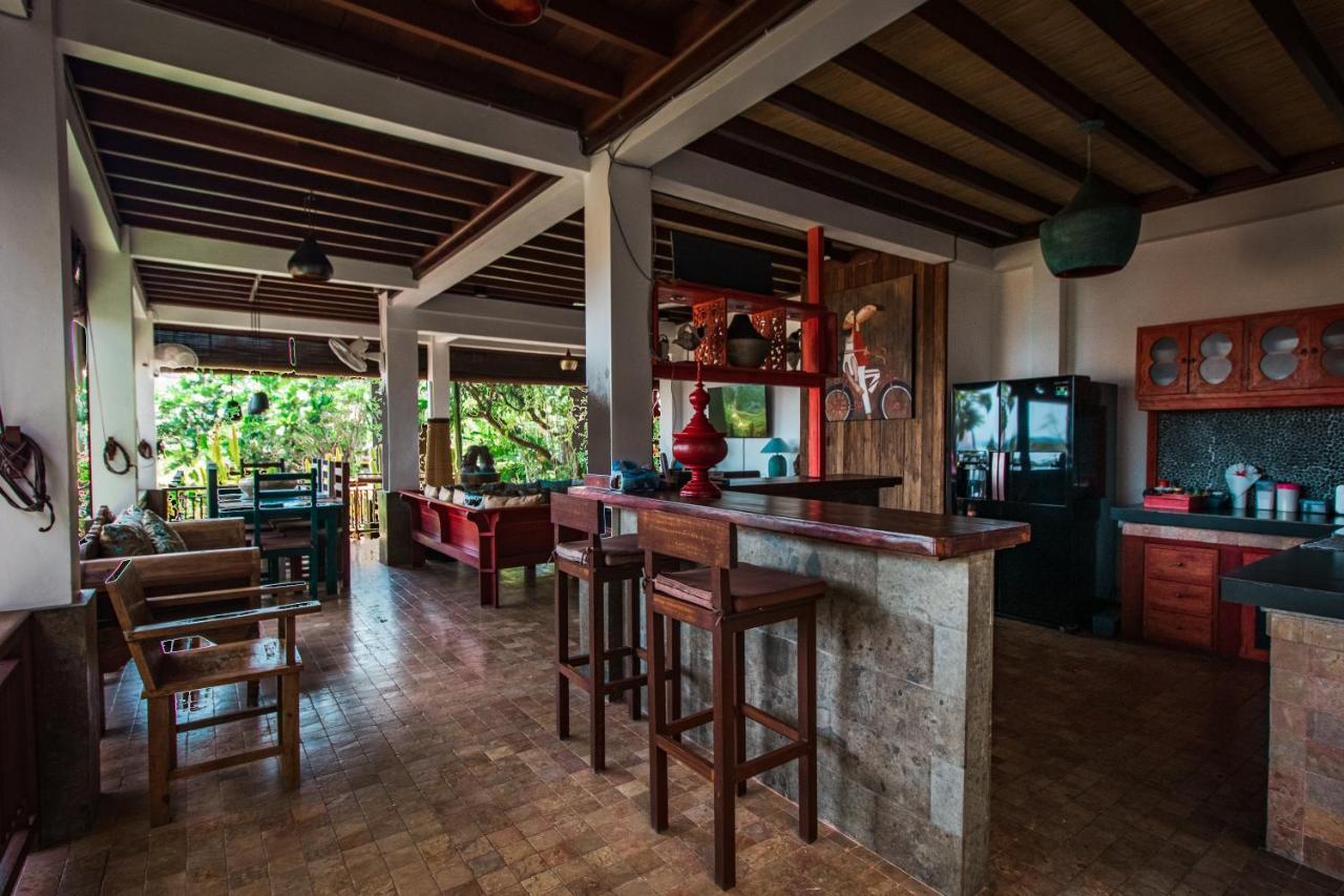 Villa Bukit Malas 아메드 외부 사진