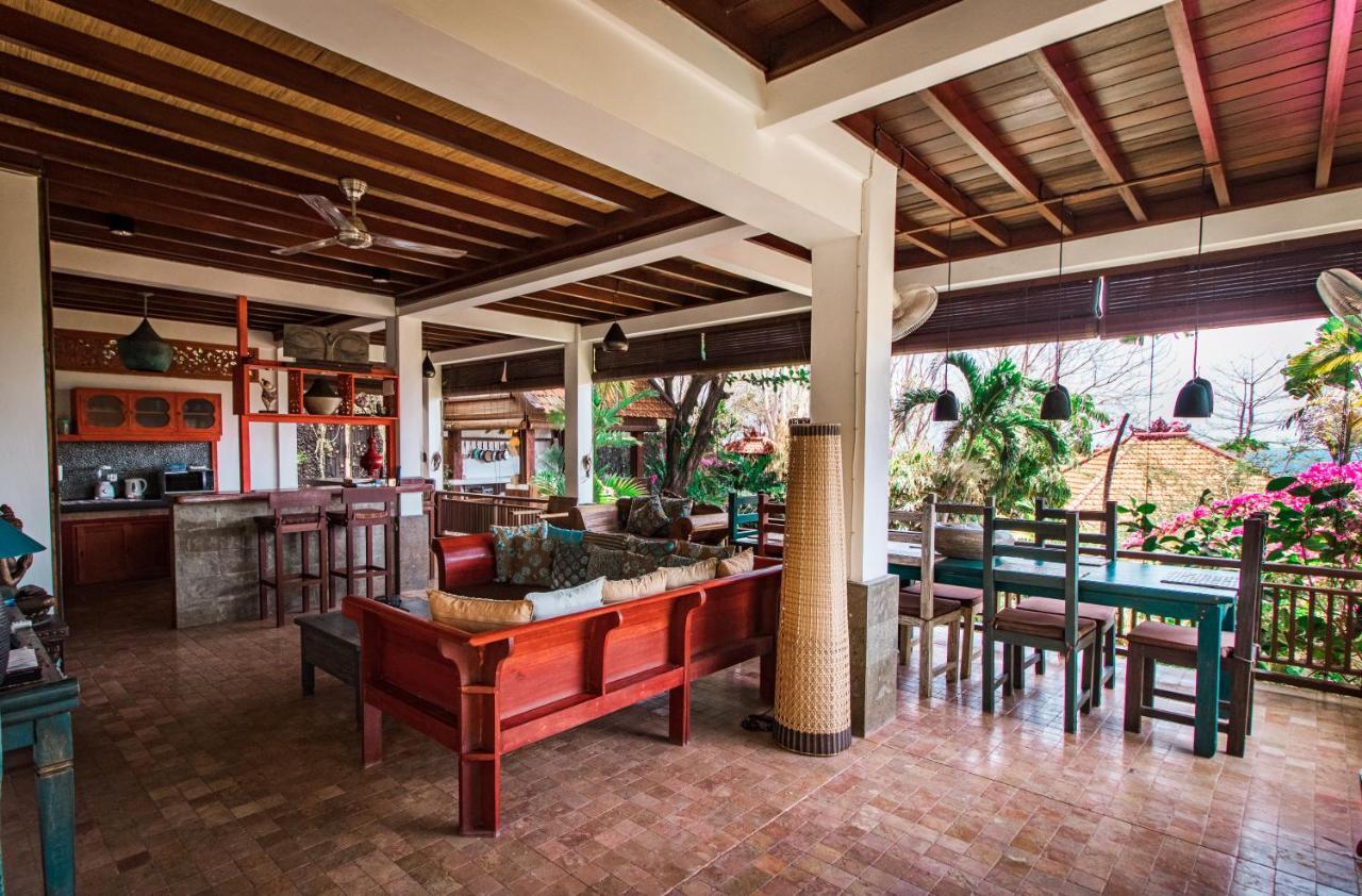 Villa Bukit Malas 아메드 외부 사진